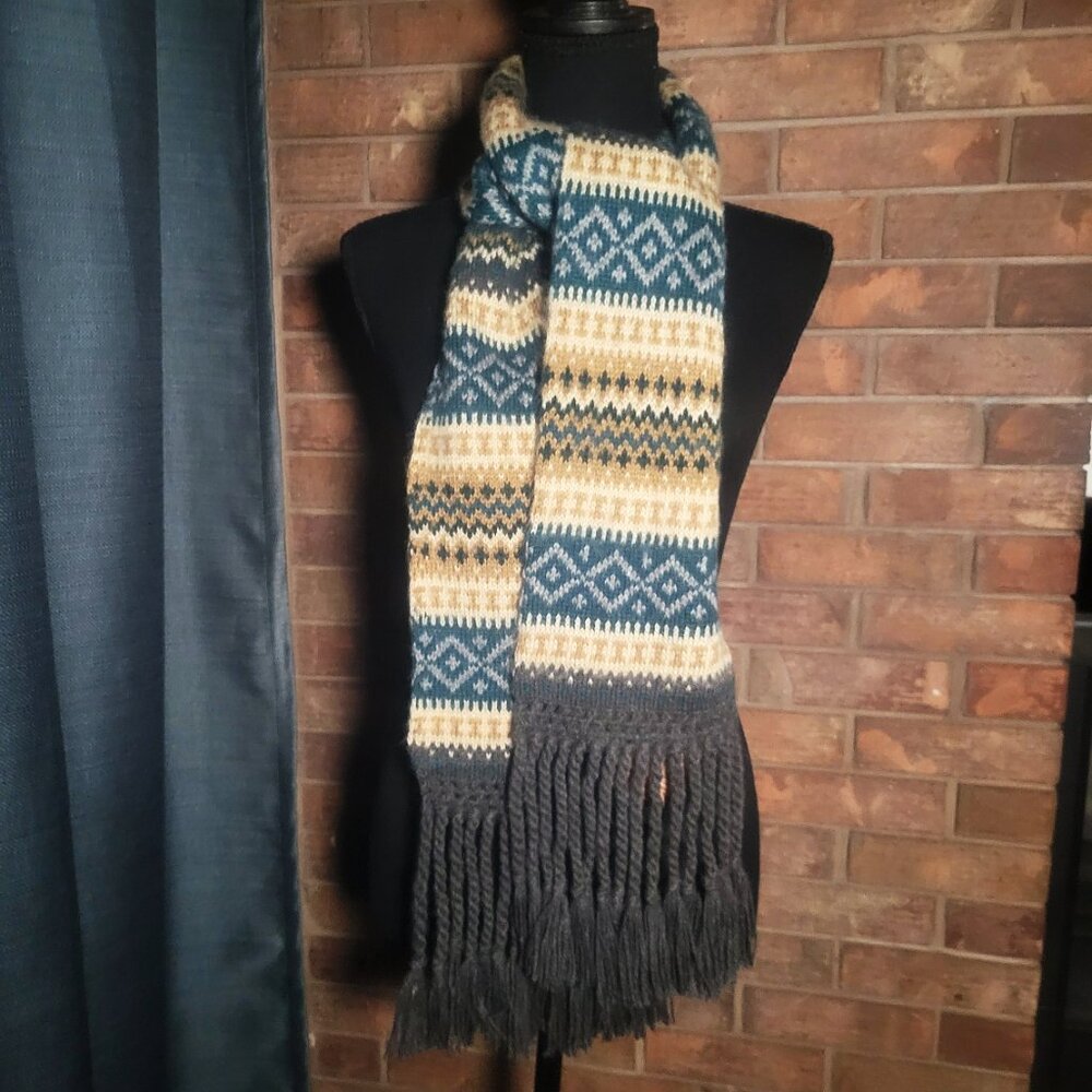 NWT! Andes Gifts Fair Trade Handmade Alpaca Blend Blue/Gray/Tan Pattern w/Fringe - Picture 2 of 10